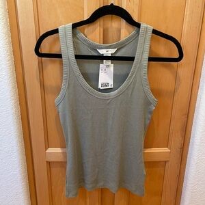 Women’s Light Khaki Green Tank Top Size XS
- brand new with tags